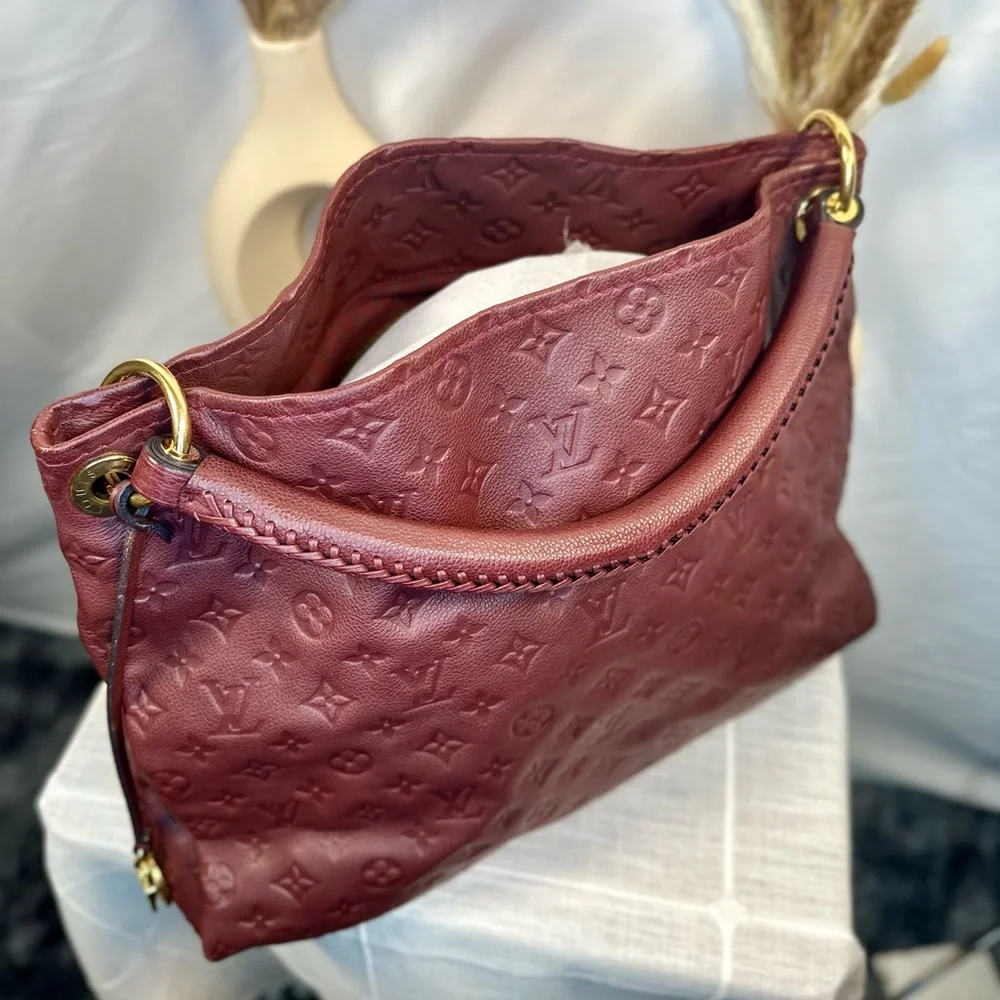 EUC Louis Vuitton Raisin Empreinte Monogram Leather Artsy MM